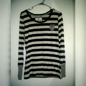 🍁 Long sleeved striped tee